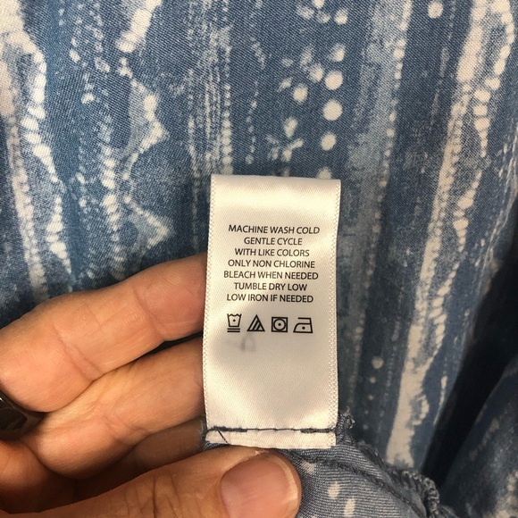 Pioneer Women Sleeveless Dress Fluttery V Point Back Hem Loose Fit Shades Blue - Picture 8 of 10